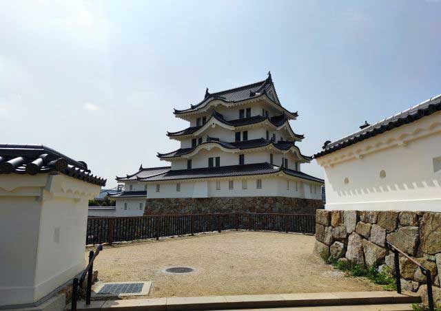Amagasaki Castle Amagasaki-Castle.jpg